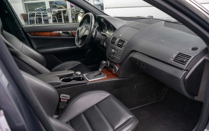 Mercedes-Benz Klasa C cena 129900 przebieg: 121100, rok produkcji 2010 z Baranów Sandomierski małe 254